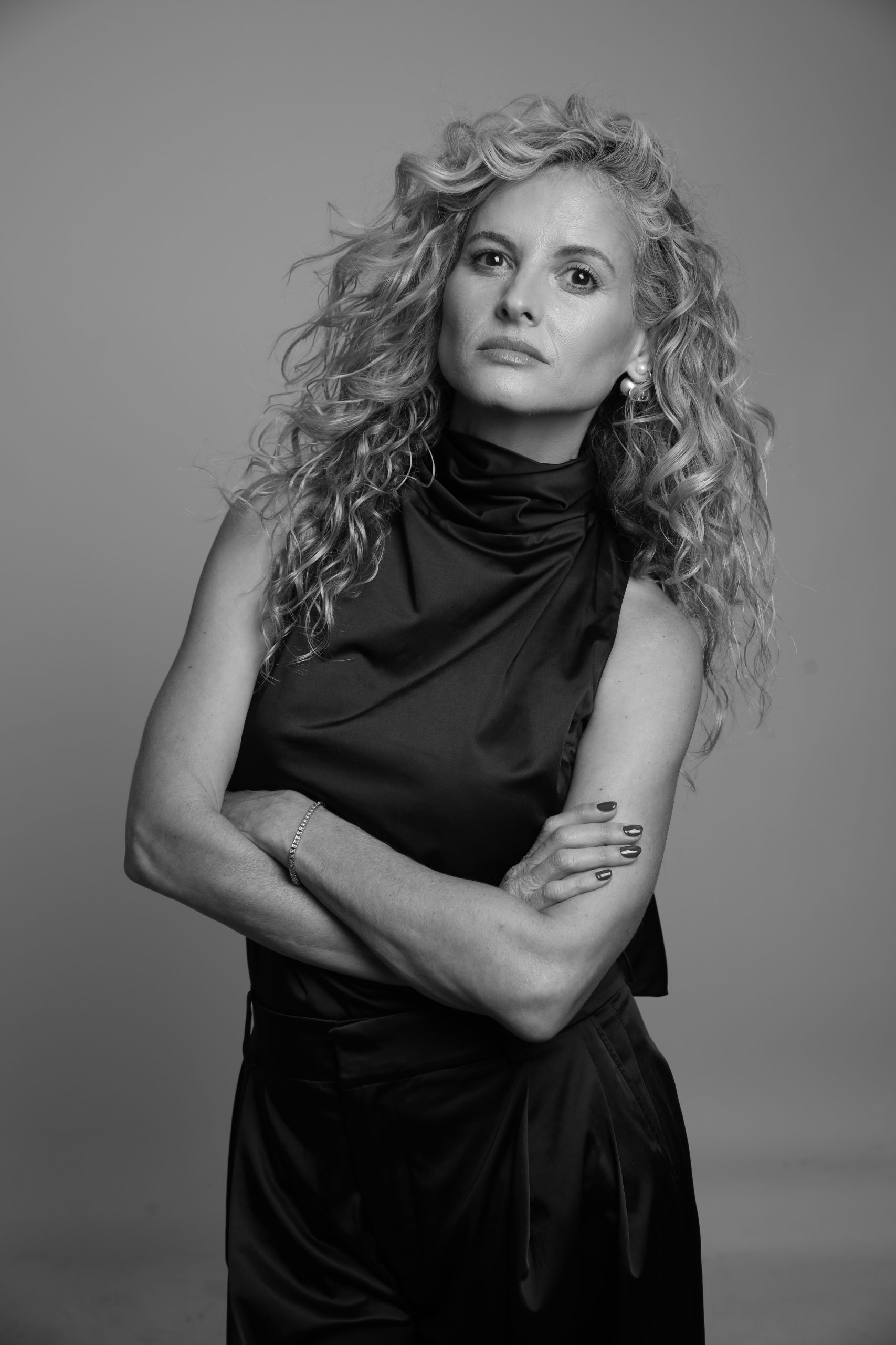 לבד שחור לבן 2